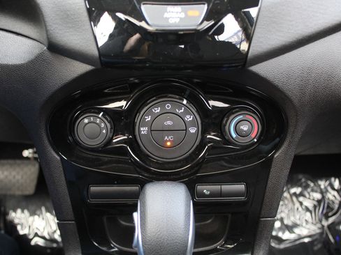 Used 2017 Ford Fiesta SE w/ Equipment Group 201A image 29