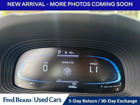 Used 2023 Hyundai Venue Limited FWD image 9