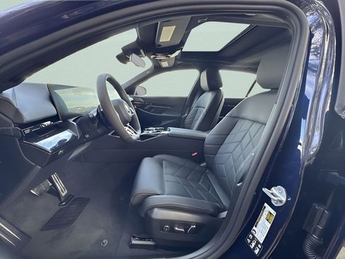 New 2026 BMW 530i xDrive w/ M Sport Package image 15