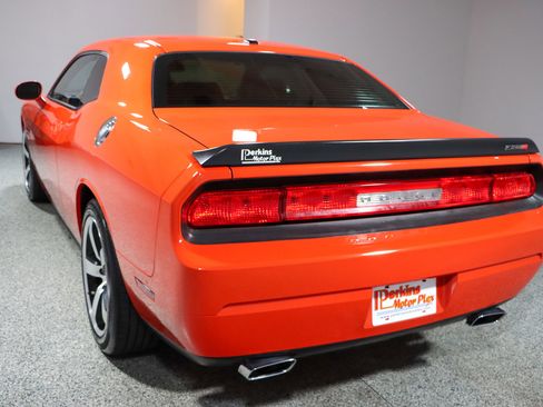Used 2010 Dodge Challenger SRT8 image 9