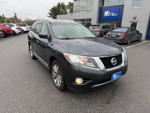 Used 2014 Nissan Pathfinder Platinum AWD/4WD image 6