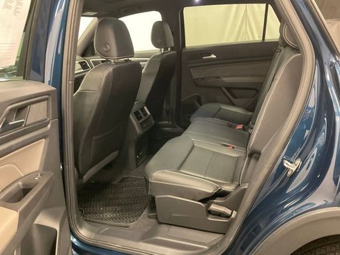 Used 2023 Volkswagen Atlas Cross Sport SEL AWD/4WD image 33