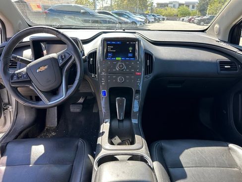 Used 2014 Chevrolet Volt Premium w/ Premium Trim Package FWD image 8
