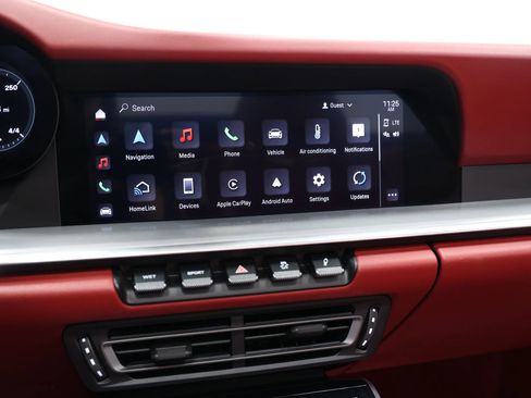 Used 2022 Porsche 911 Carrera image 44