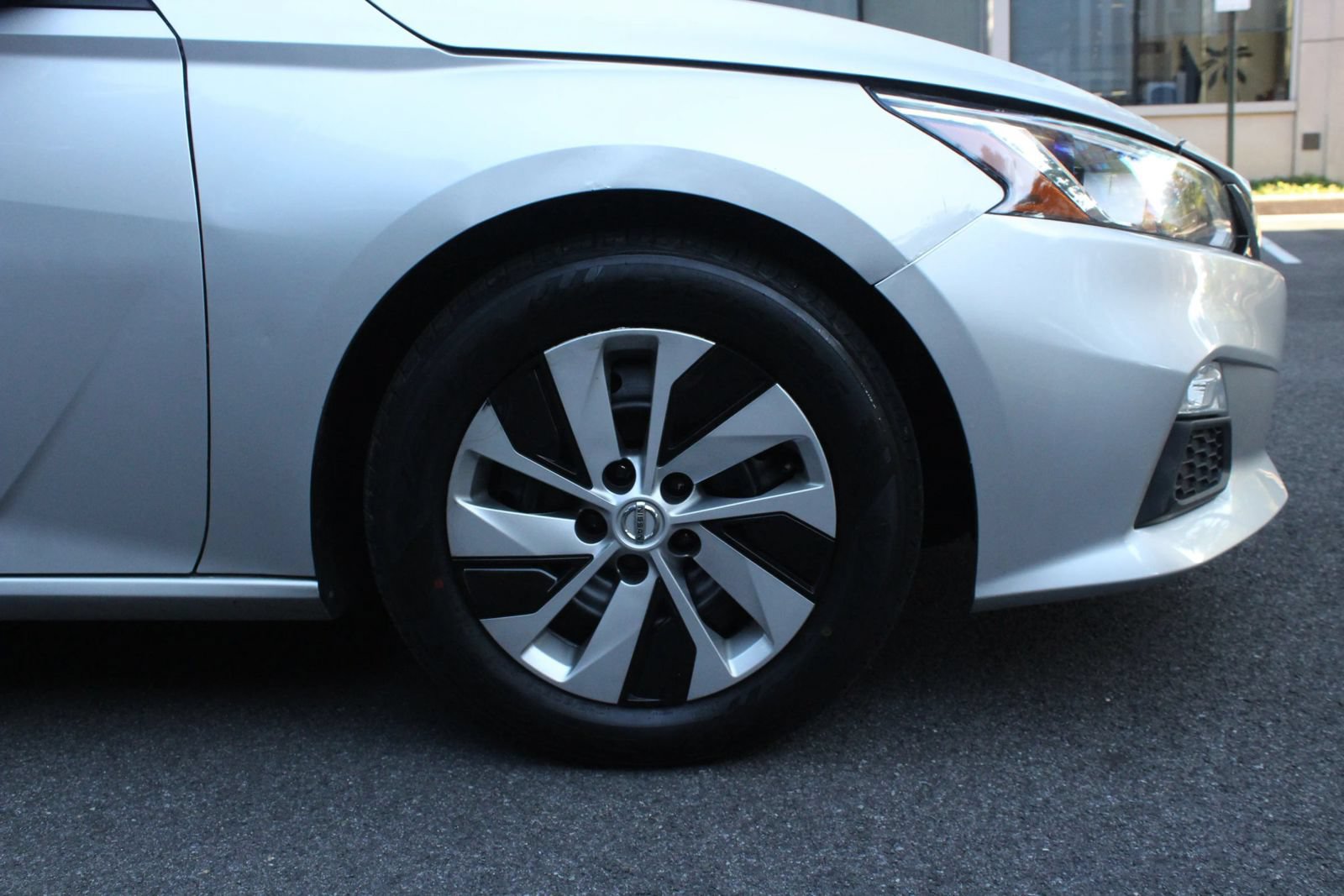 Used 2020 Nissan Altima 2.5 S FWD image 4