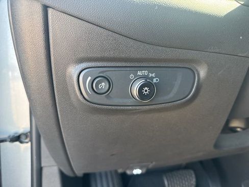Used 2023 Chevrolet Equinox LS w/ Driver Confidence II Package image 26