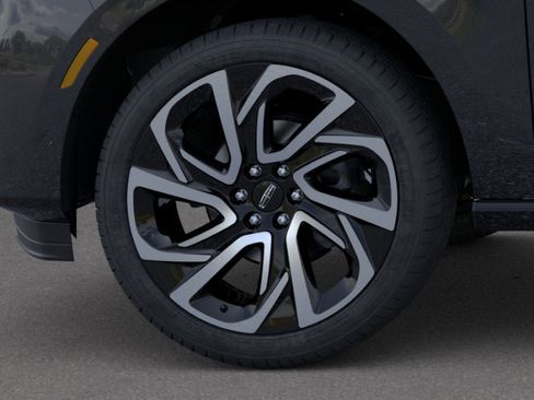 New 2026 Lincoln Navigator L Reserve AWD/4WD image 18