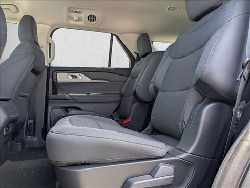 New 2026 Ford Explorer Active RWD image 16