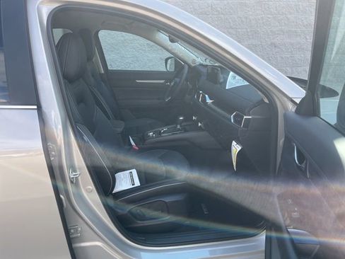 New 2025 MAZDA CX-5 AWD 2.5 S w/ Preferred Package image 28