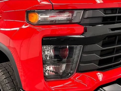 Used 2024 Chevrolet Silverado 2500 W/T AWD/4WD image 33