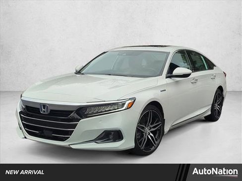 Used 2022 Honda Accord Touring image 1