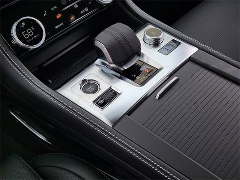 Used 2026 Jaguar F-PACE R-Dynamic S image 16