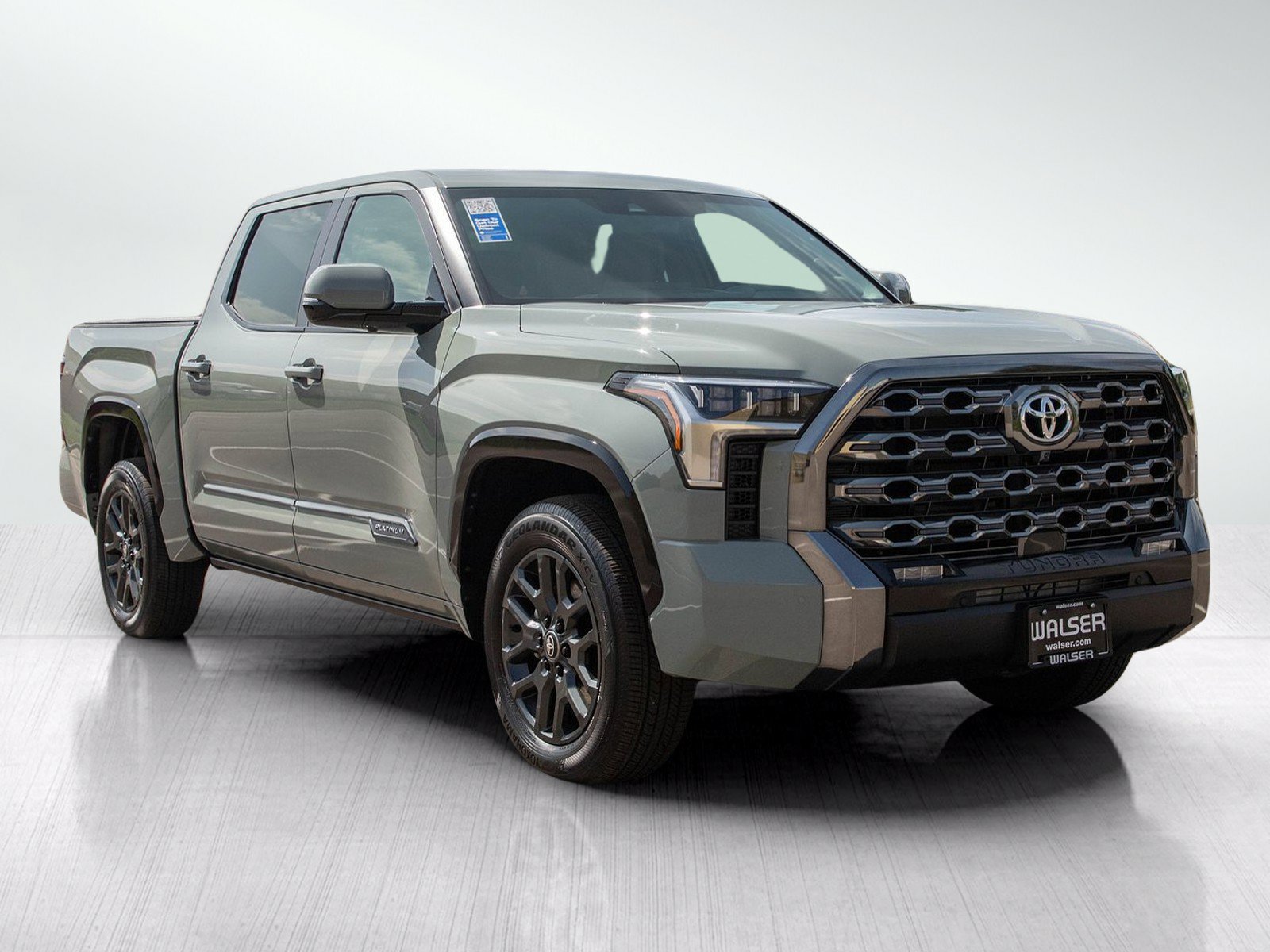 Used 2025 Toyota Tundra Platinum AWD/4WD image 9