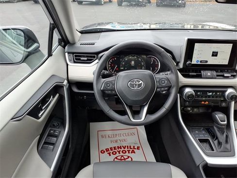 Used 2025 Toyota RAV4 XLE Premium image 12
