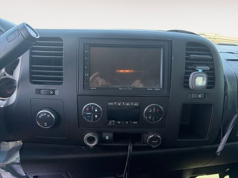 Used 2011 Chevrolet Silverado 1500 LT w/ All-Star Edition AWD/4WD image 11