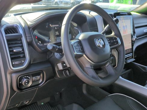 Used 2025 RAM 2500 Laramie AWD/4WD image 14
