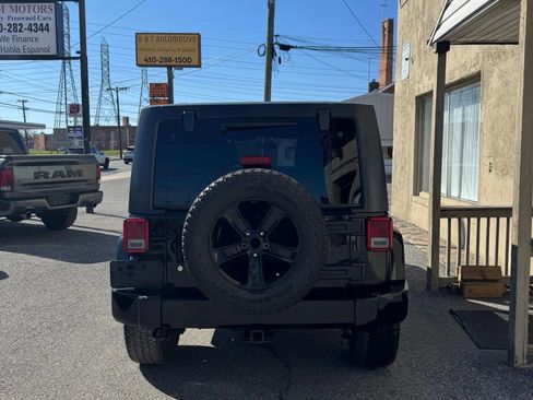 Used 2011 Jeep Wrangler Unlimited Sport image 6