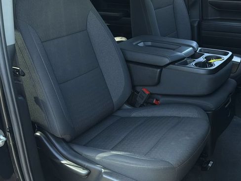 Used 2024 Chevrolet Silverado 1500 LT AWD/4WD image 33
