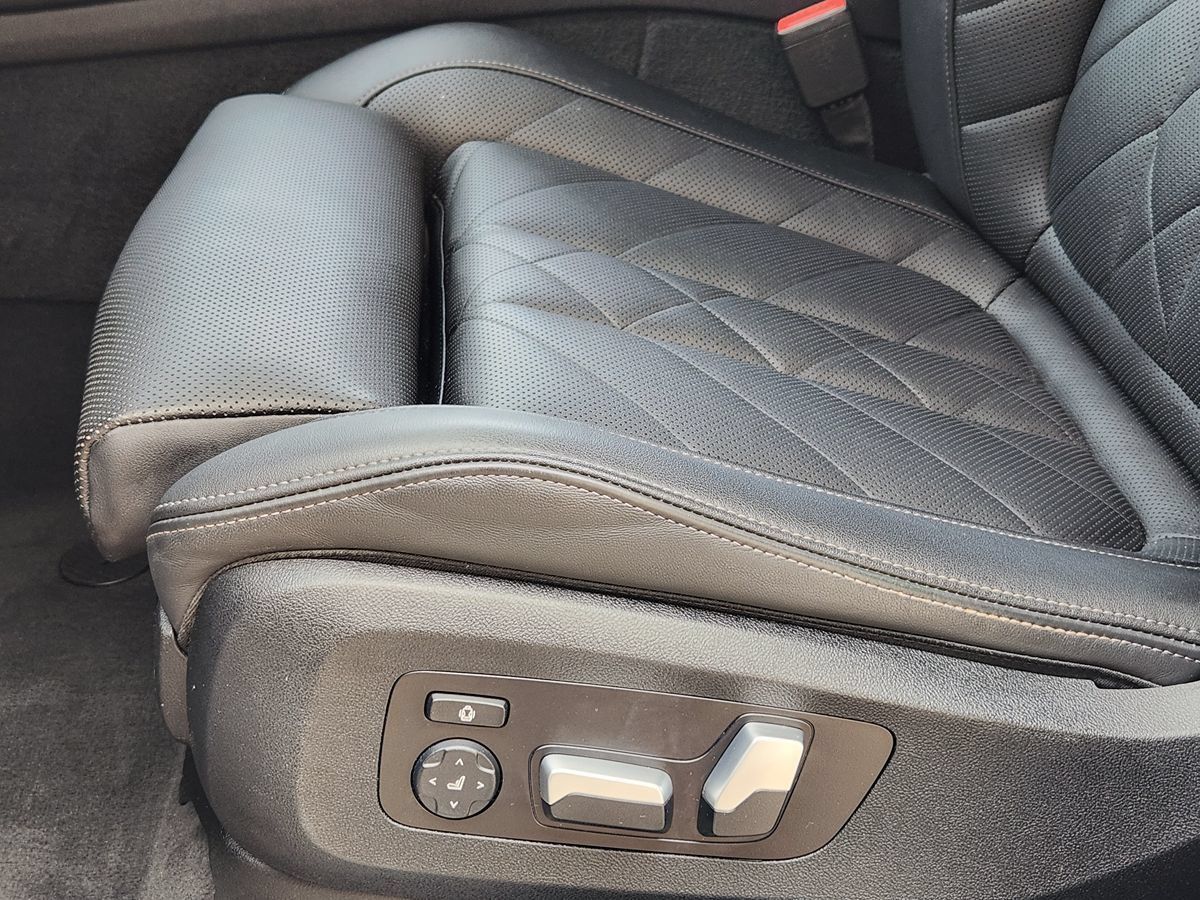 Used 2024 BMW X5 xDrive40i w/ Premium Package AWD/4WD image 45
