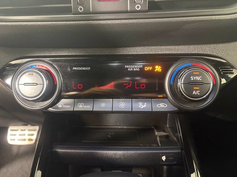 Certified 2022 Kia Forte GT w/ GT2 Package FWD image 7