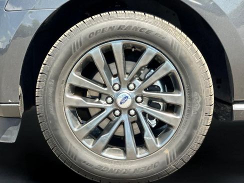 Used 2020 Ford Expedition Limited AWD/4WD image 32