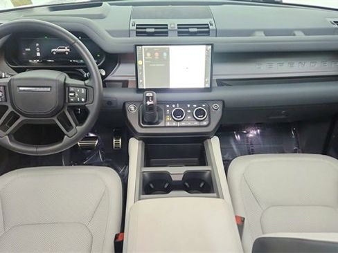 Used 2025 Land Rover Defender 110 X image 92