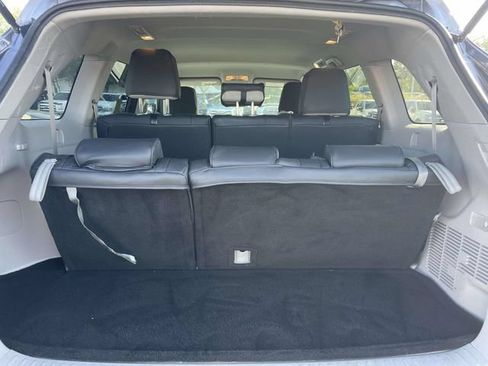 Used 2016 Toyota Highlander LE FWD image 10