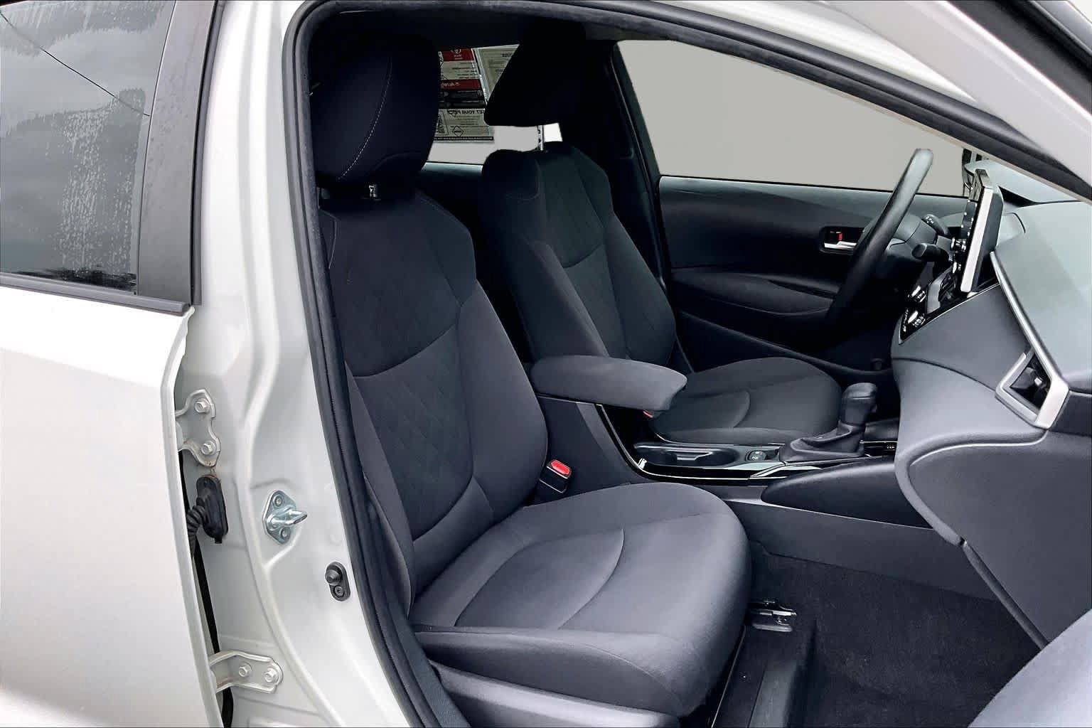 Certified 2021 Toyota Corolla LE FWD image 9