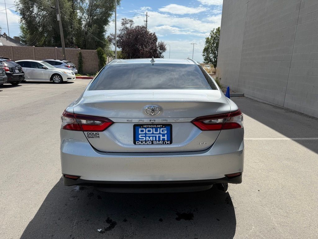 Used 2021 Toyota Camry LE FWD image 4