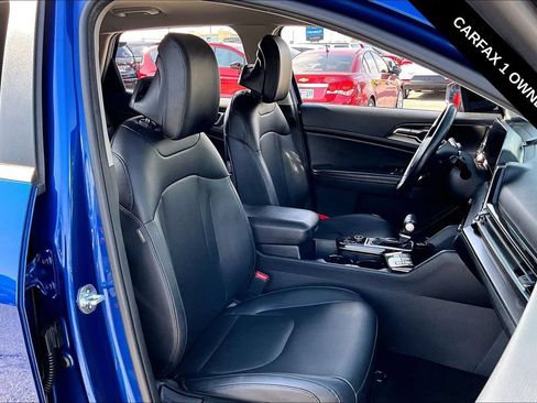 Used 2023 Kia Sportage EX FWD image 26