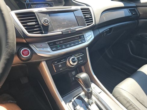 Used 2014 Honda Accord Touring image 31