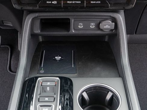 New 2026 Honda Pilot Touring image 23