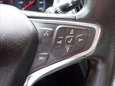 Used 2018 Chevrolet Equinox LS FWD image 21