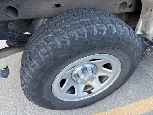 Used 2016 Chevrolet Silverado 1500 W/T image 9