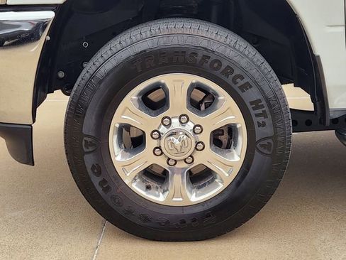 Used 2024 RAM 2500 Big Horn AWD/4WD image 8