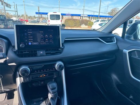 Used 2023 Toyota RAV4 LE image 20