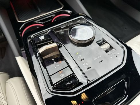 New 2026 BMW 530i w/ M Sport Package image 24