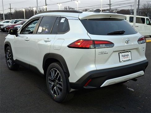 New 2026 Toyota Corolla Cross XLE image 4