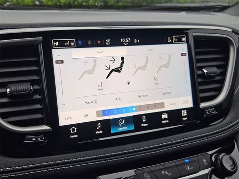 New 2026 Chrysler Pacifica Select image 22