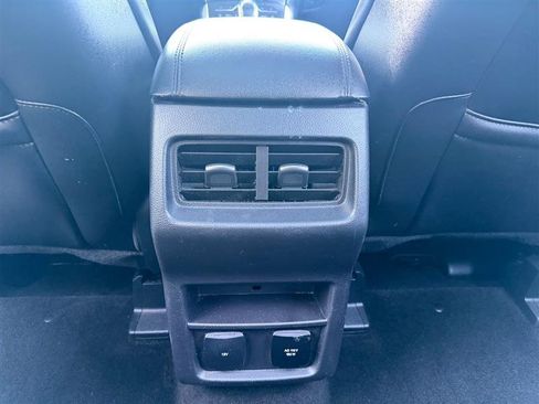 Used 2016 Ford Edge SEL w/ Equipment Group 201A AWD/4WD image 23