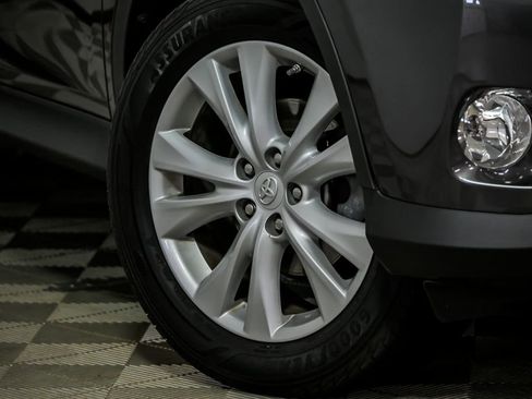 Used 2015 Toyota RAV4 Limited w/ Technology Package AWD/4WD image 3