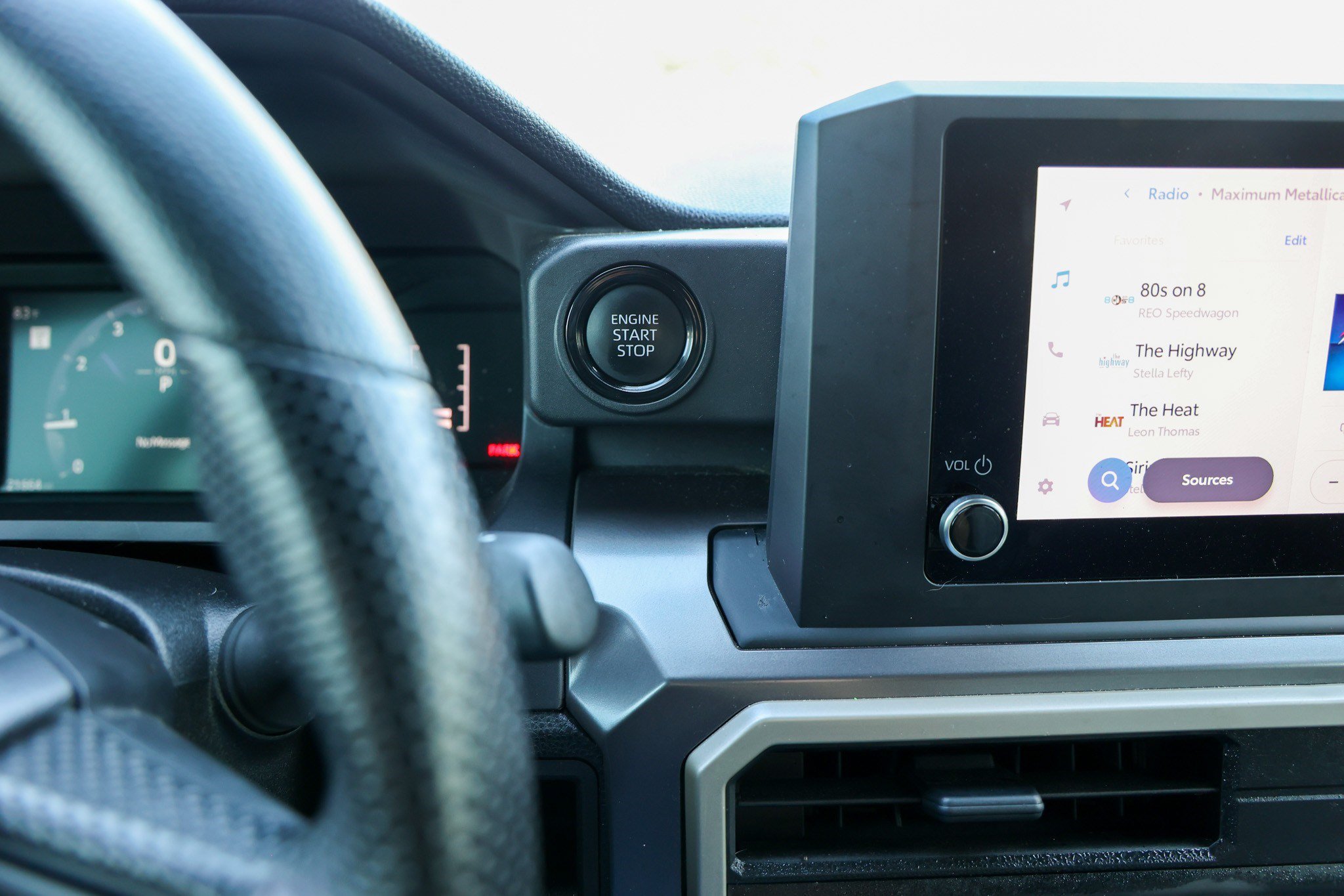Certified 2025 Toyota Tacoma SR5 AWD/4WD image 21