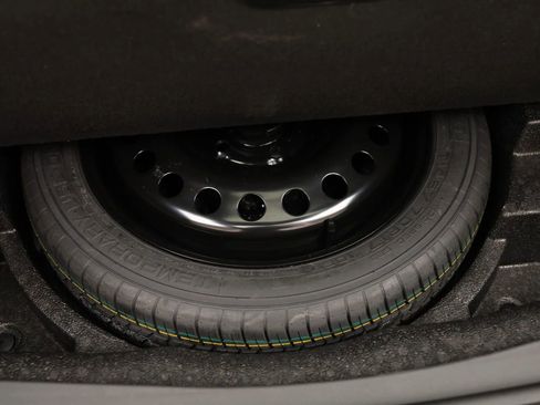 Used 2023 Buick Envision Preferred image 45