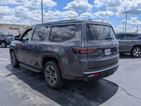 Used 2024 Jeep Wagoneer Series II w/ Flexible Seating Group AWD/4WD image 6
