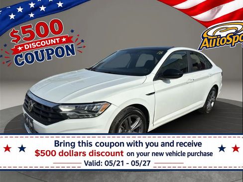 Used 2020 Volkswagen Jetta R-Line w/ R-Line Cold Weather Package FWD image 1