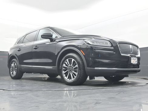 Used 2023 Lincoln Nautilus AWD w/ Premium Package image 25