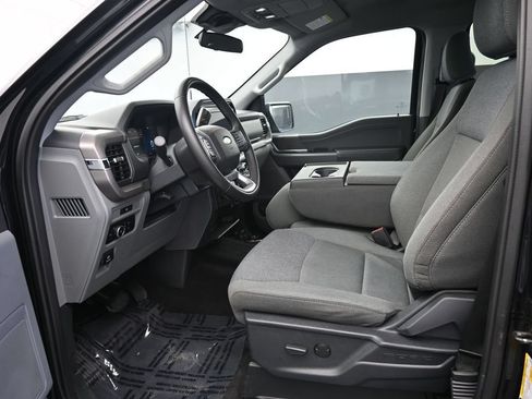 Used 2025 Ford F150 XLT w/ Equipment Group 301A Standard AWD/4WD image 16