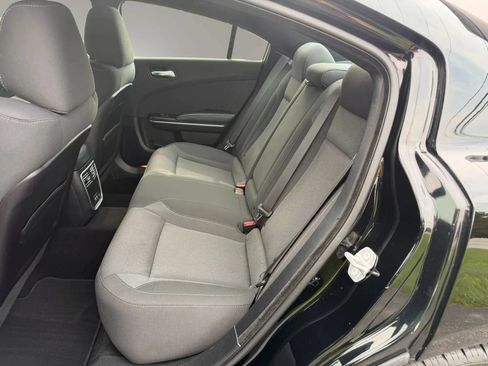 Used 2019 Dodge Charger SXT AWD/4WD image 33