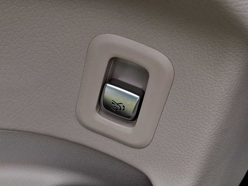 Certified 2022 Mercedes-Benz GLC 300 4MATIC image 22