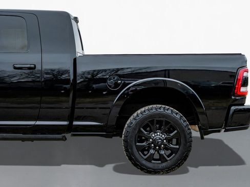 Used 2022 RAM 3500 Limited image 11